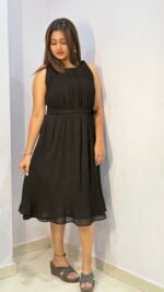 Classic Black Pleated Tie-Waist Midi Dress - Image 4
